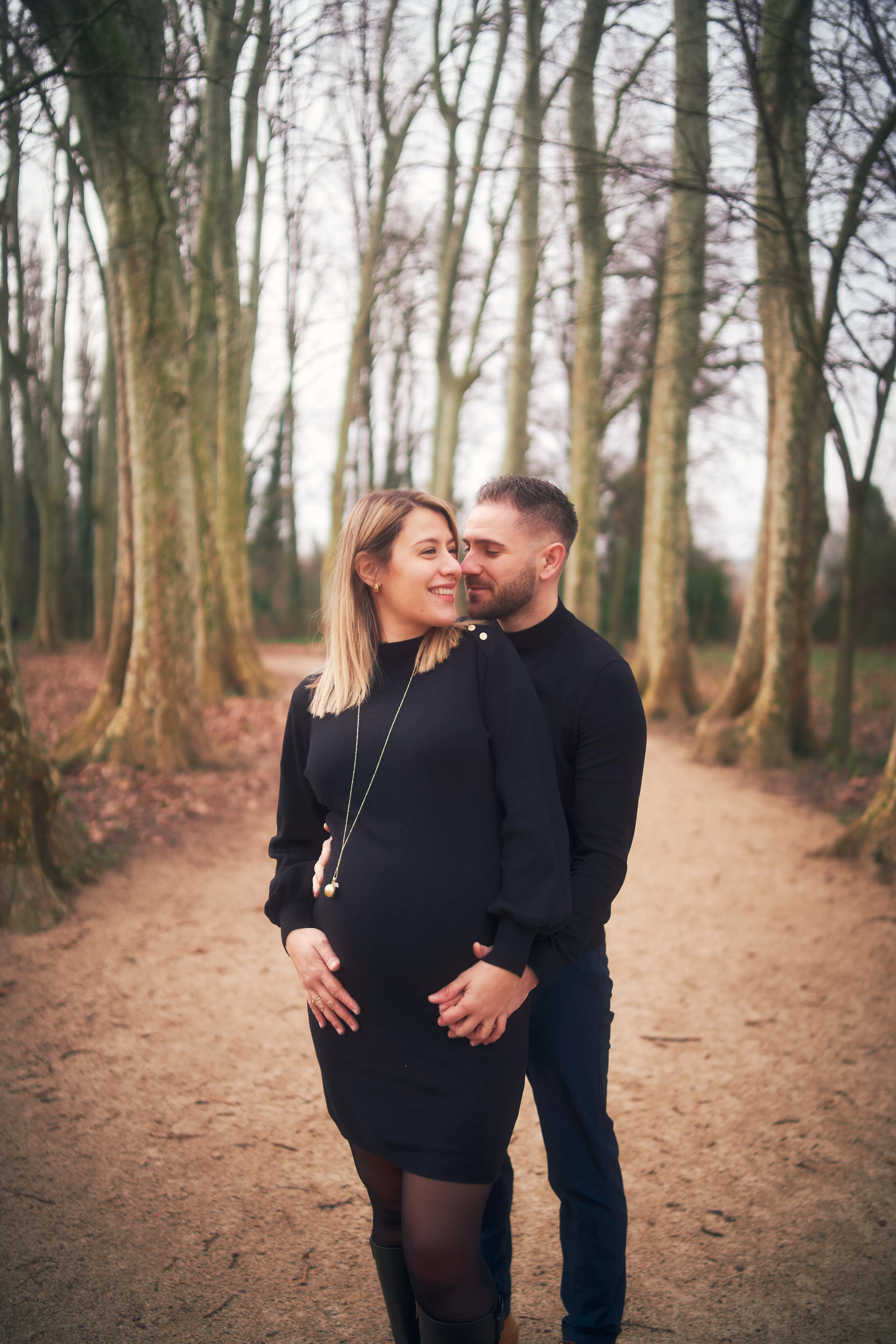 Reportage grossesse au Parc de Lorient près de Valence, image 2.